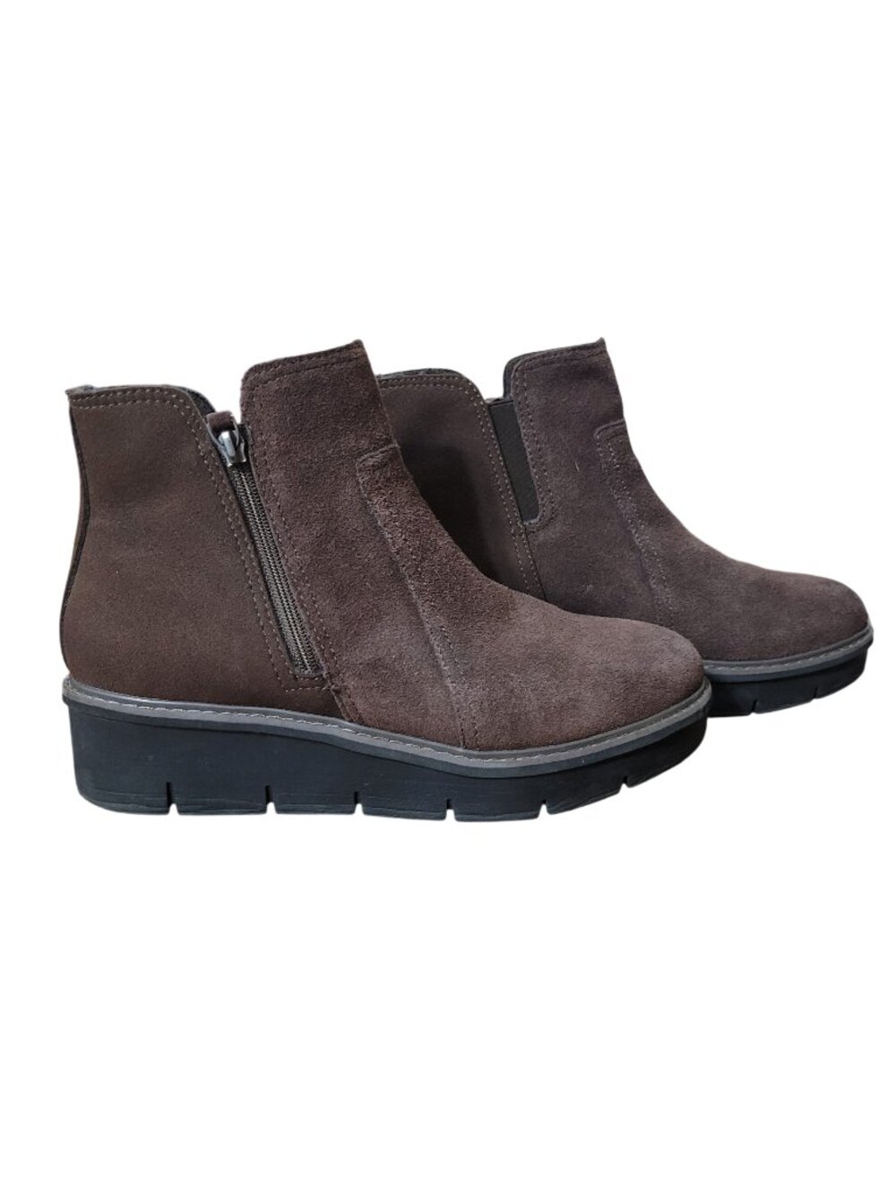 Clarks Airabell Zip Ankle Boots Brown Suede - Size 8.5